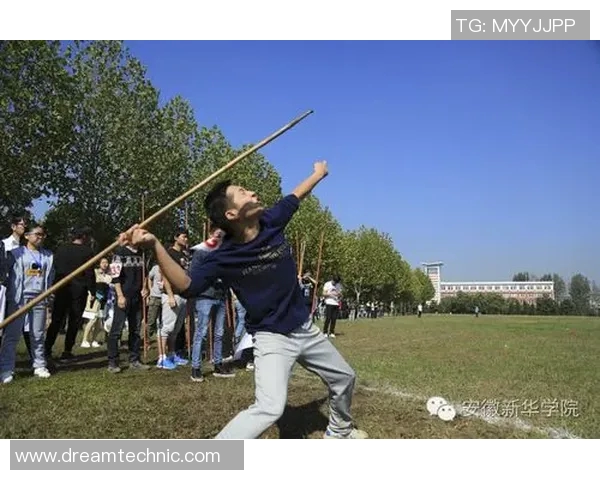 成都街舞队反击赛场的得与失展现了团队精神与个人风采的完美结合