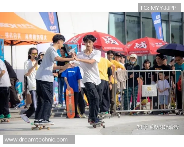 广州滑板队夺冠最新比赛经验分享TOP10滑板技巧与策略解析 广州滑板队夺冠最新比赛经验分享TOP10滑板技巧与策略解析