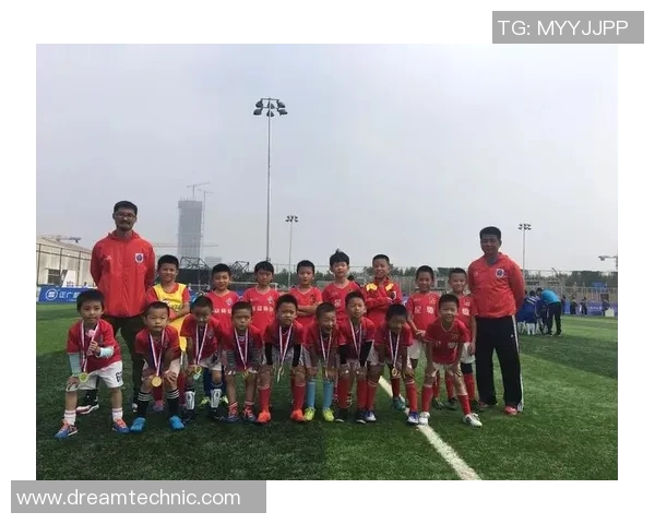 广州足球队荣登足球节奏排行榜第四名引发热议