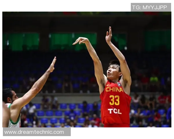 吴前：从篮球场上的闪耀明星到国家队的中流砥柱之路探秘