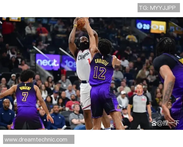 周五307快船与魔术激战在即球迷期待精彩对决与精彩表现