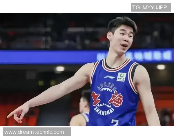 郭昊文：从青涩篮球少年到职业赛场新星的成长之路